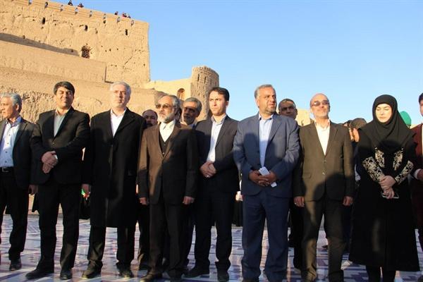 رئیس سازمان میراث فرهنگی کشور از نارین قلعه میبد بازدید کرد
