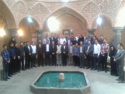 خبرنگاران آذربایجان غربی از بنای حمام شیخ سلماس بازدید کردند