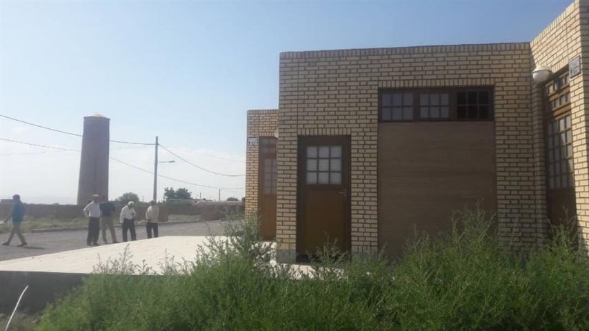 تحویل زمین اهدایی در کنار منار فیروزآباد به پیمانکار برای ساخت نمازخانه