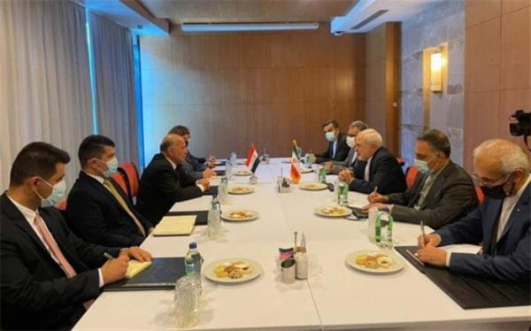 ظریف بر آمادگی ایران جهت توسعه همکاری های اقتصادی با عراق ظریف بر آمادگی ایران جهت توسعه همکاری های مالی با عراق تاکید نمود