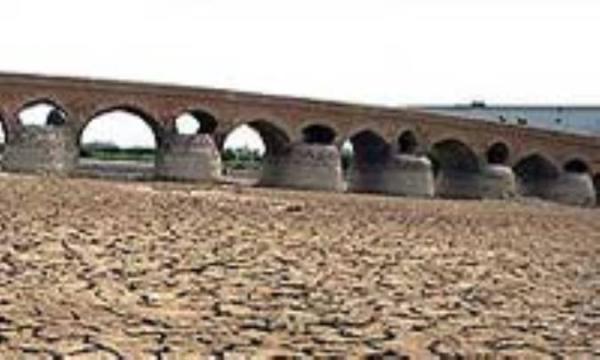 اثرات زیست محیطی خشکسالی بر زاینده رود
