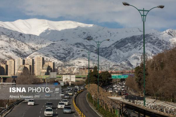 هوای قابل قبول تهران در 22 بهمن