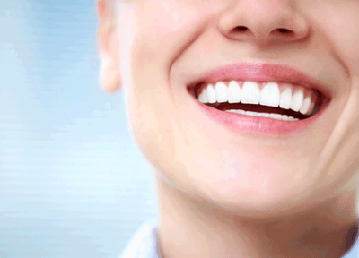 ایمپلنت دندان چیست؟ مزایا و معایب آن